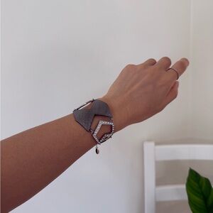 Guess Mixed Metal Tone Bracelet Lobster Clasp Diamente RetroGlam Fashion Jewelry